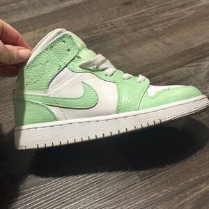 Nike Green and White High-Top Sneakers
